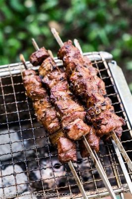  酥香肥嫩的藏式烤羊肉 skewers，是否能讓你流連忘返？